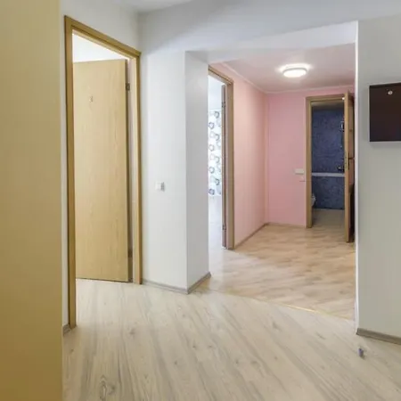 4br In City Centre With Free Parking * Tallinn