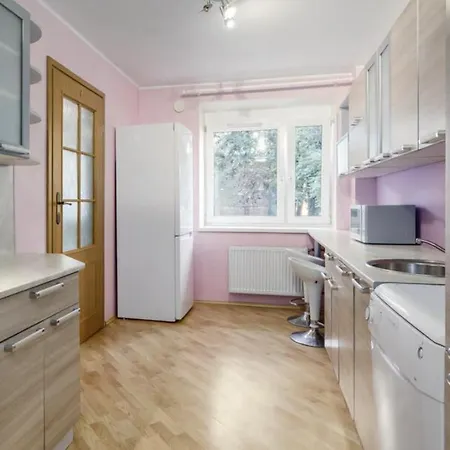 4br In City Centre With Free Parking * Tallinn